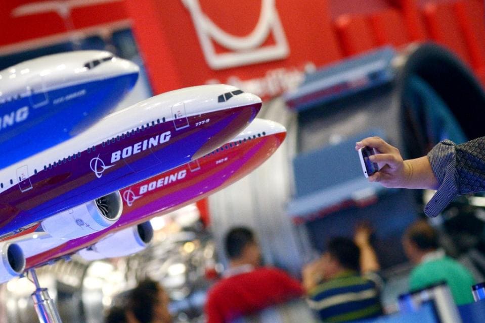 Boeing 'planning China factory'