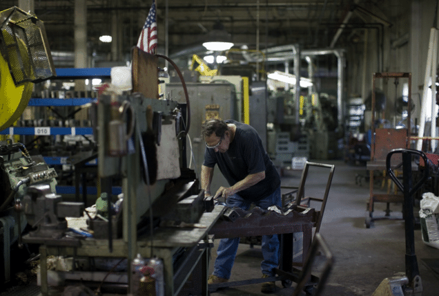 Liberty Tabletop Sets a Made in USA Table